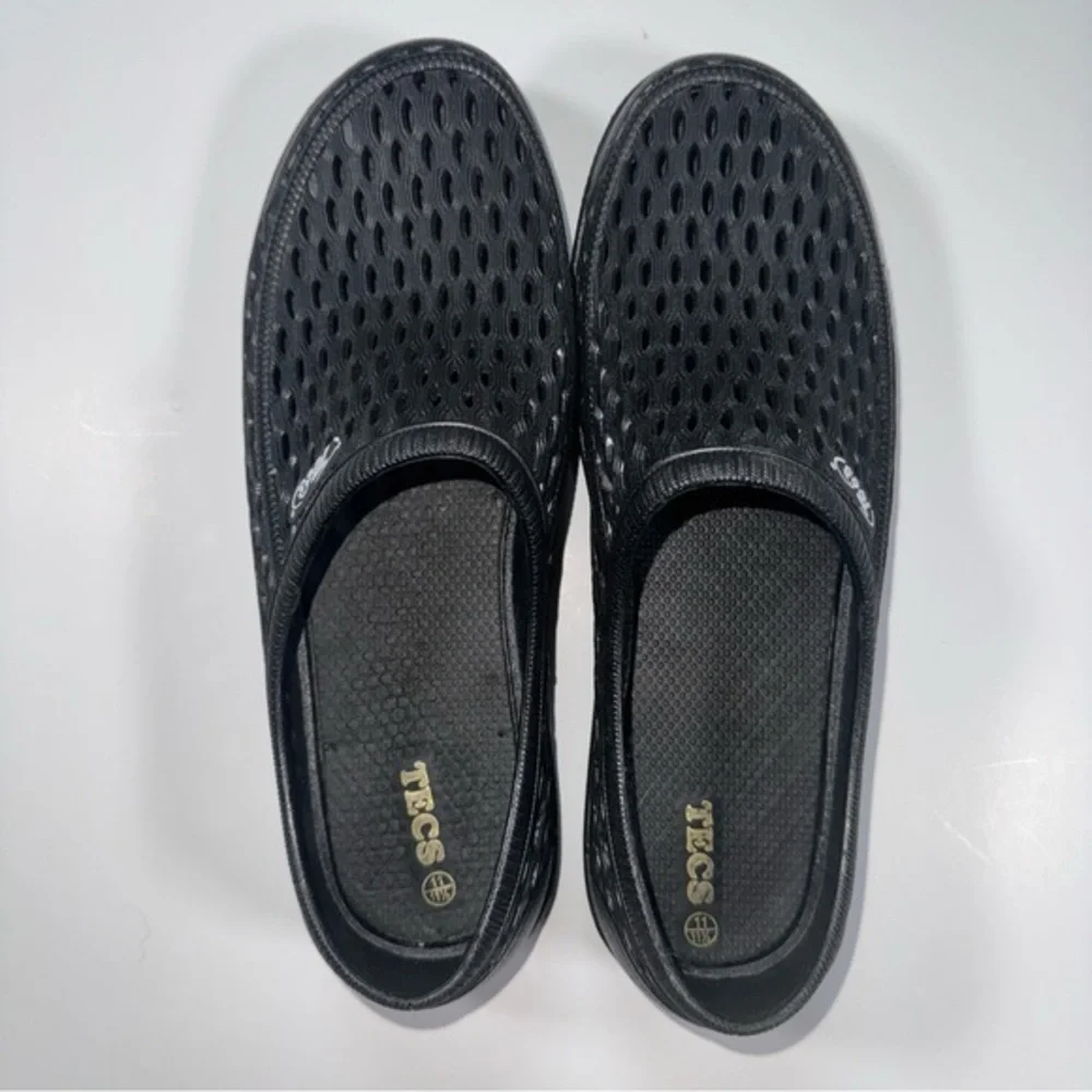 Black Breathable Slip-On Sandal Croc-like